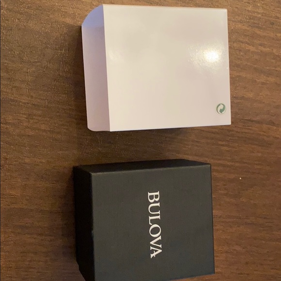 Bulova watch - Picture 3 of 6